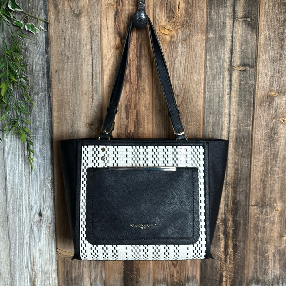 🆕🖤 KARL LAGERFELD NWOT Black&white woven Shoulder bag